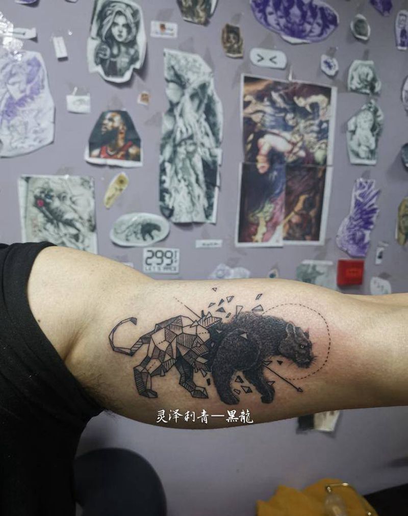 几何黑豹子纹身图片_手臂点刺几何豹子几何纹身图案