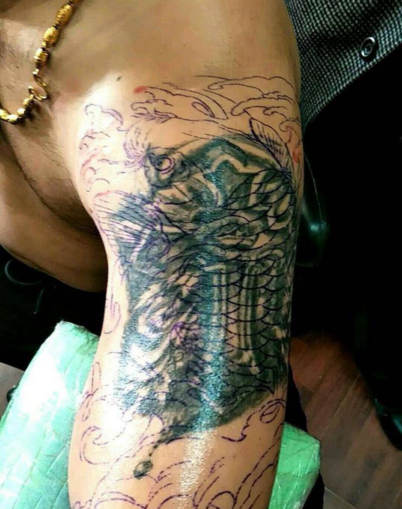 鲤鱼遮盖纹身纹身图片