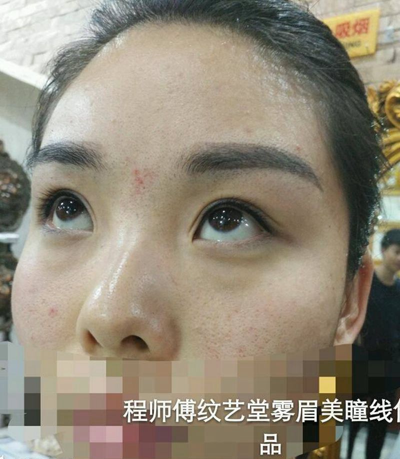 美瞳线纹身图片