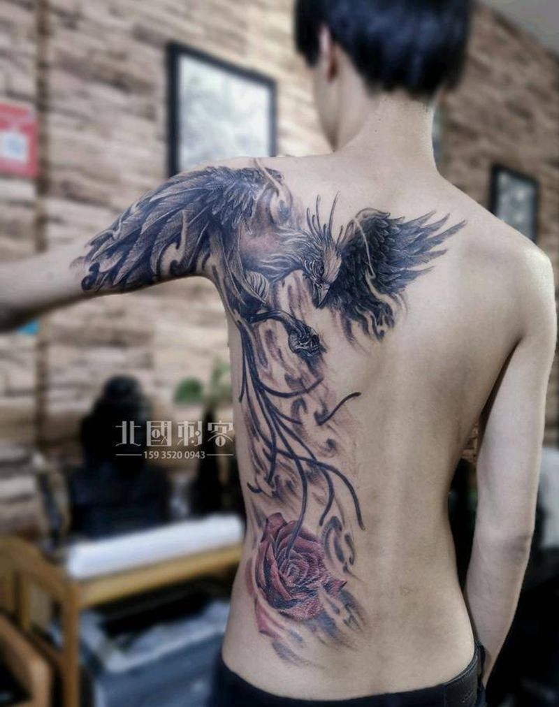 不死鸟纹身图片_背部手臂新传统欧美写实凤凰浴火凤凰不死鸟纹身图案