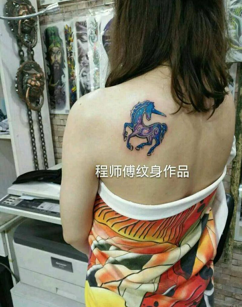 小独角兽纹身图片