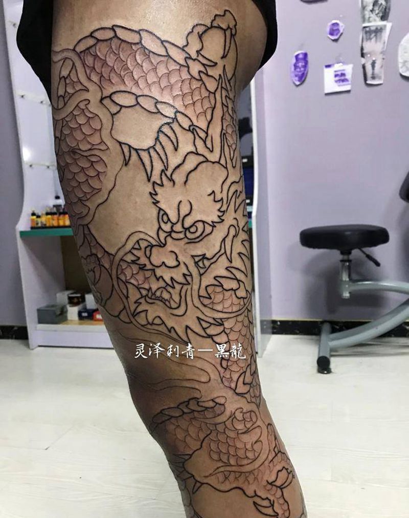 老传统花腿龙割线纹身图片_腿部老传统龙花纹身图案