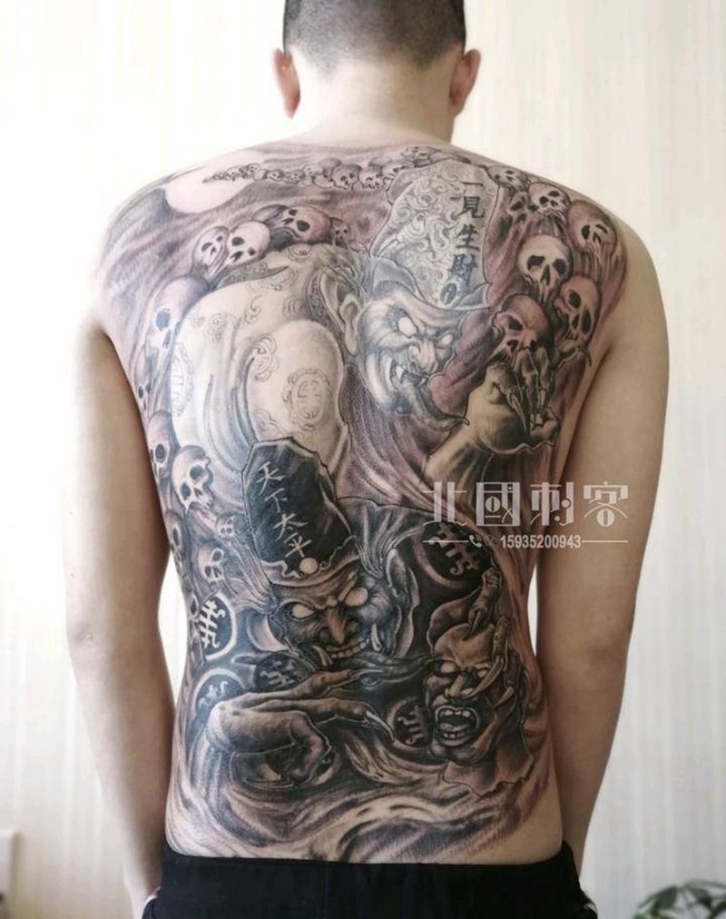 黑白无常纹身图片_背部臀部新传统老传统纹身图案