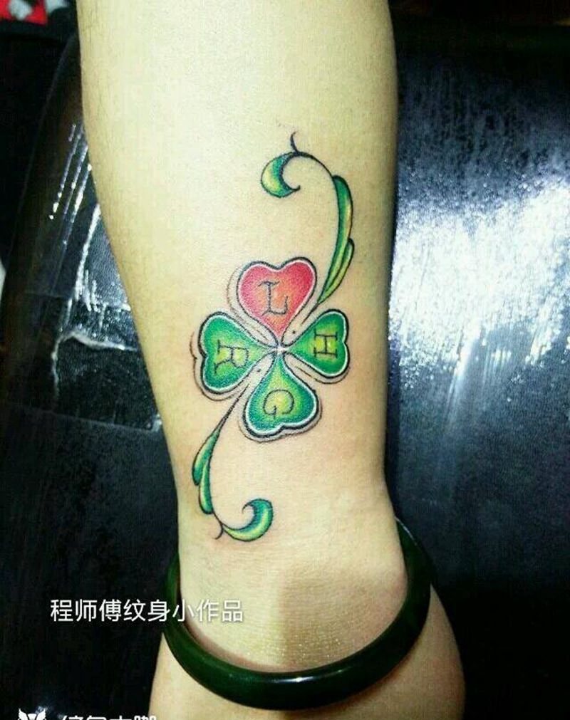 四叶草纹身图片