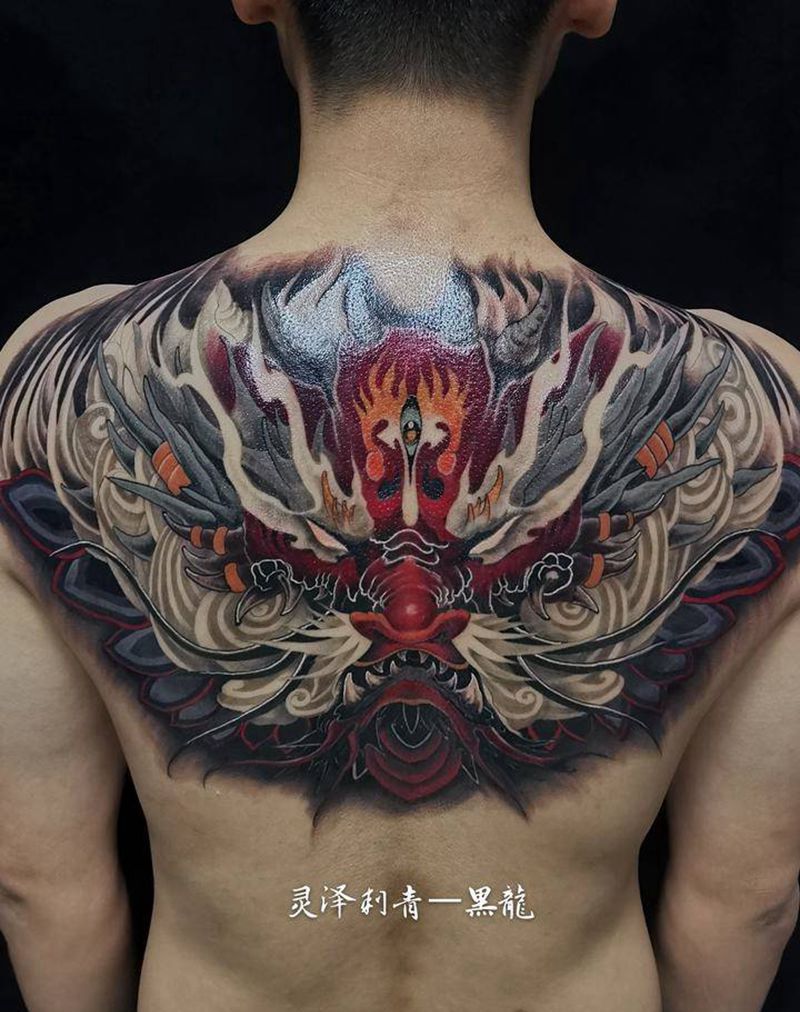 半背龙头纹身图片_背部新传统欧美写实龙头龙纹身图案
