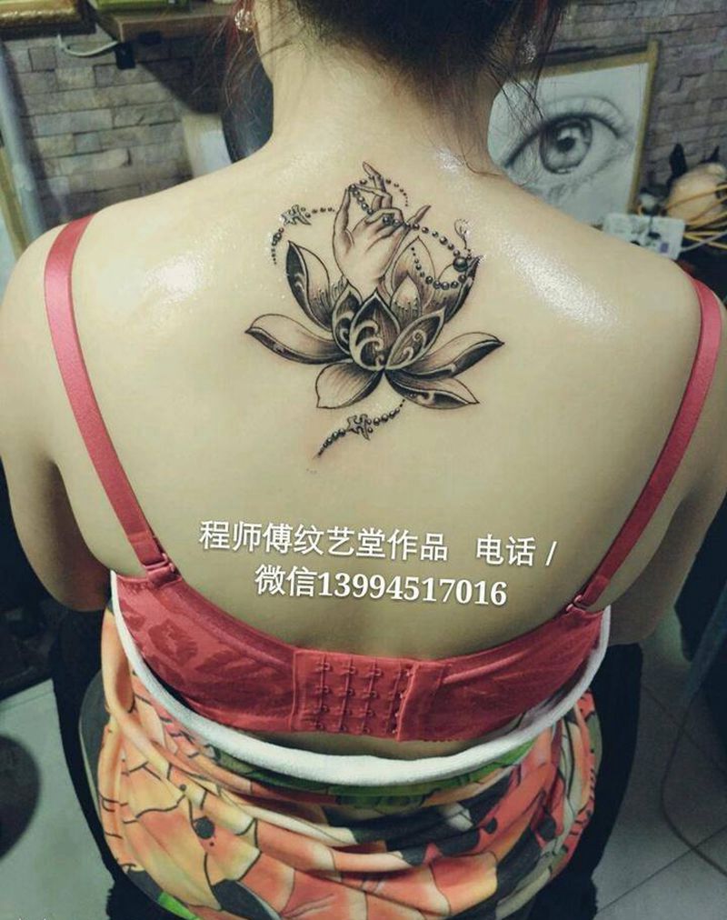 莲花佛手纹身图片