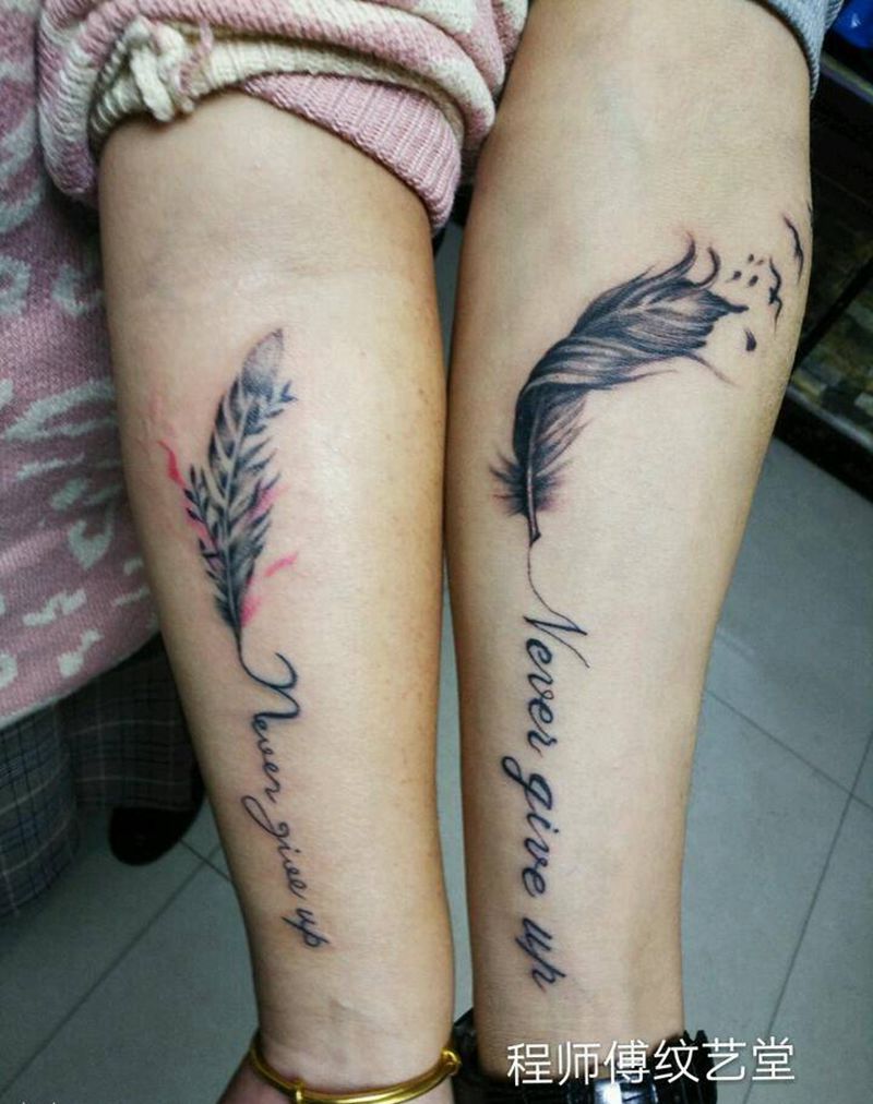 情侣羽毛纹身图片