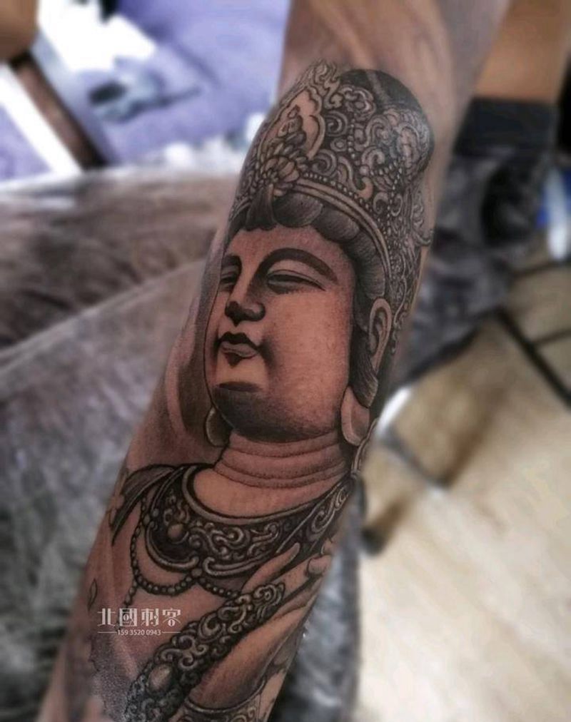 普贤菩萨纹身图片_手部手臂老传统新传统普贤菩萨小臂菩萨纹身图案
