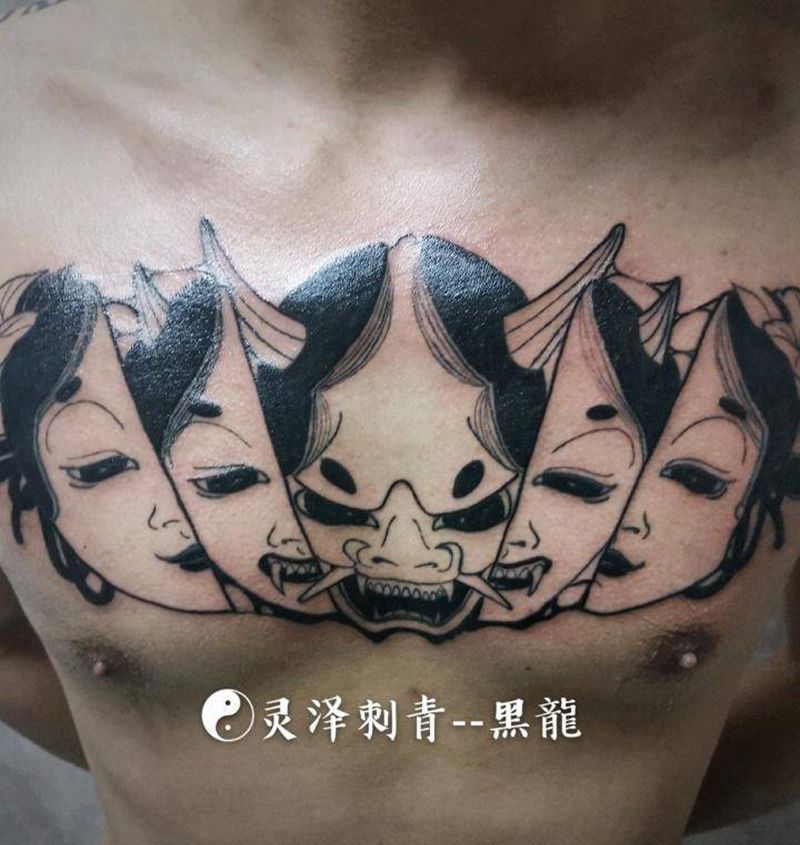 传统般若花胸纹身图片_胸部老传统般若纹身图案