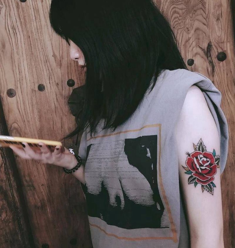 old school花纹身图片_手臂成品纹身图案