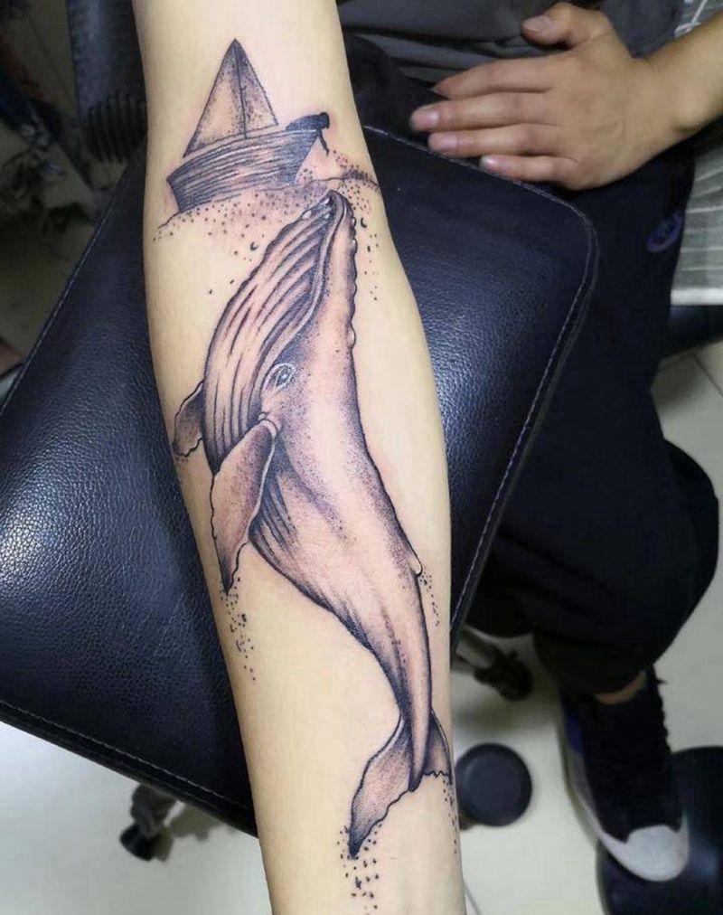 鲸鱼纹身图片_手臂纹身图案