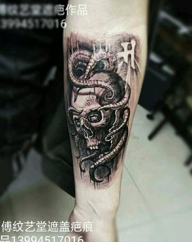 遮盖疤痕作品纹身图片_手部欧美写实纹身图案
