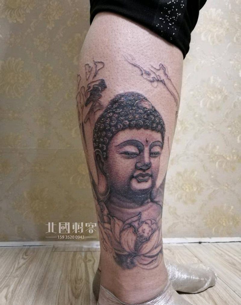 阿弥陀佛纹身图片_脚部腿部欧美写实新传统佛小腿佛纹身图案