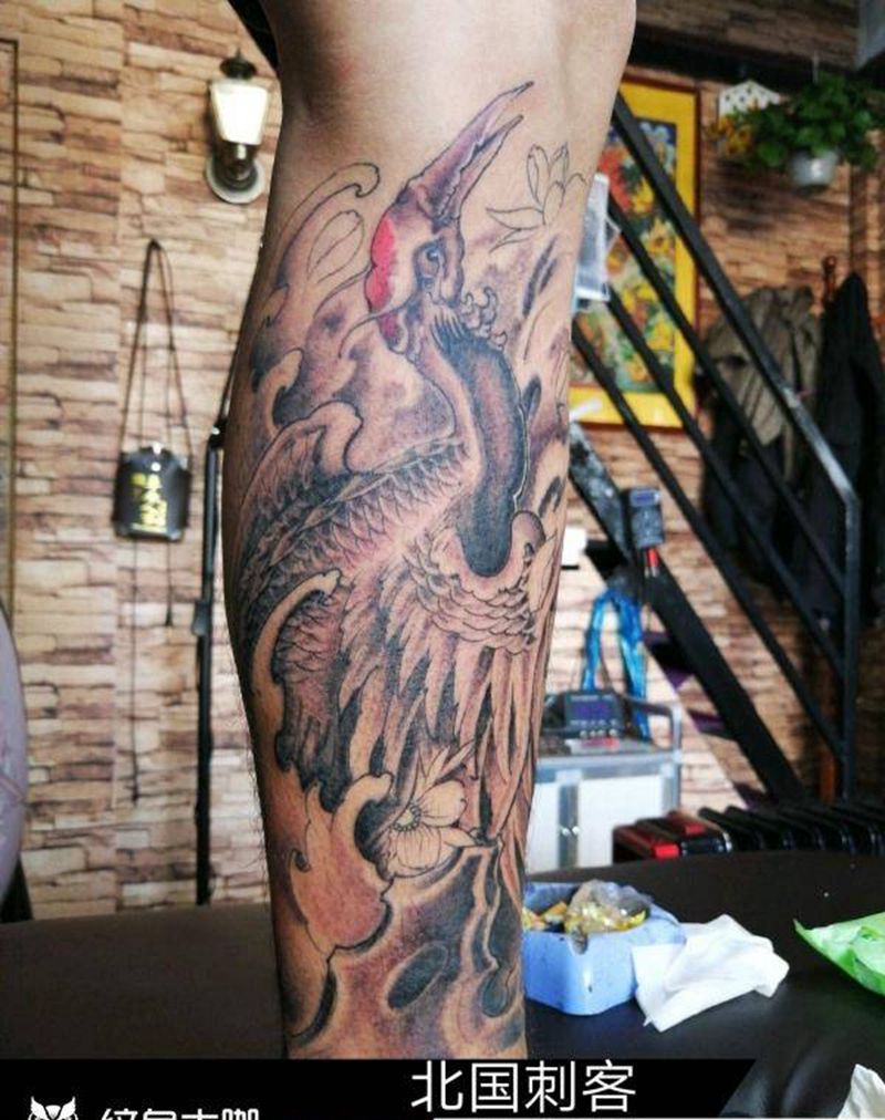 仙鹤纹身图片_腿部脚部新传统老传统纹身图案