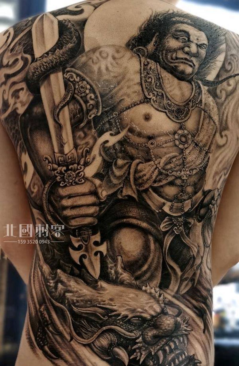 不动明王纹身图片_背部腰部新传统老传统不动明王满背菩萨纹身图案