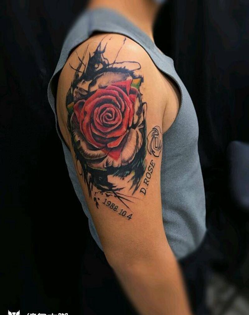 玫瑰纹身图片_手部欧美写实纹身图案