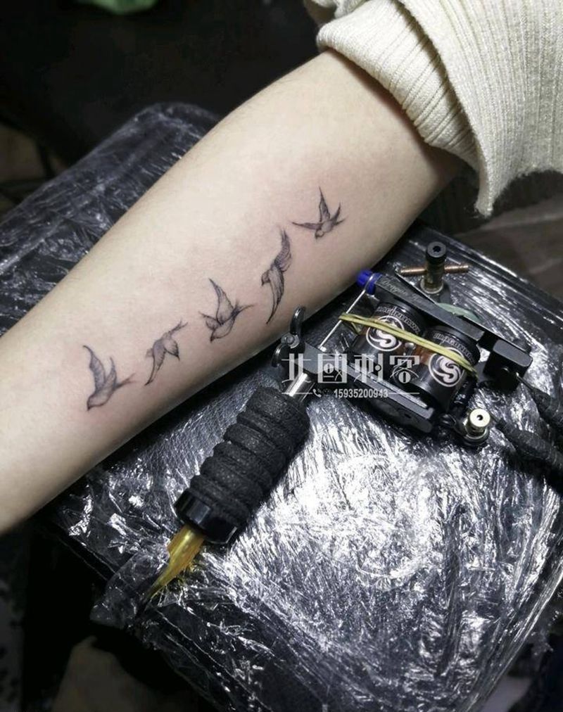 小清新纹身图片_手部手臂水墨几何纹身图案