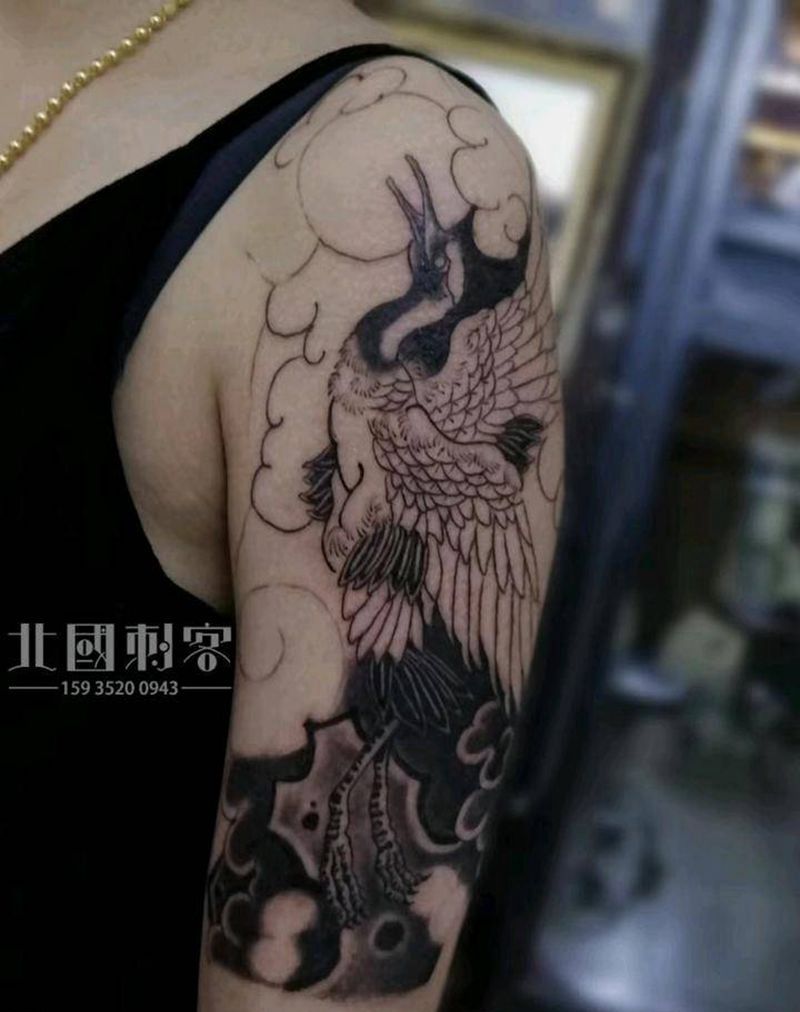 传统仙鹤未完成纹身图片_手臂肩部老传统新传统仙鹤日式仙鹤纹身图案