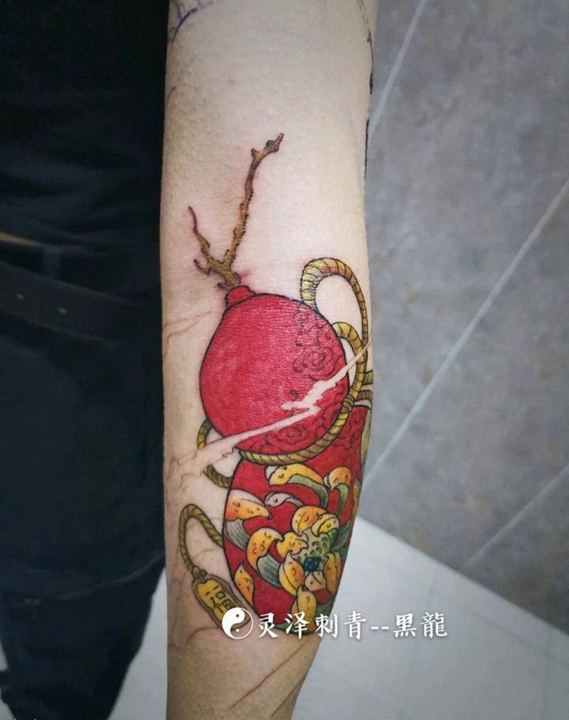 日式红葫芦纹身图片_手臂新传统葫芦花纹身图案