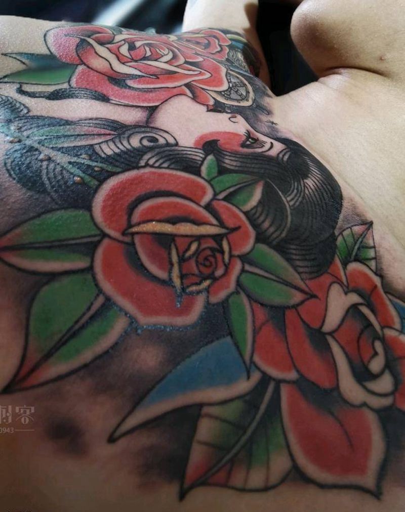 old school花胸纹身图片_胸部Old SchoolNew School花胸纹身图案