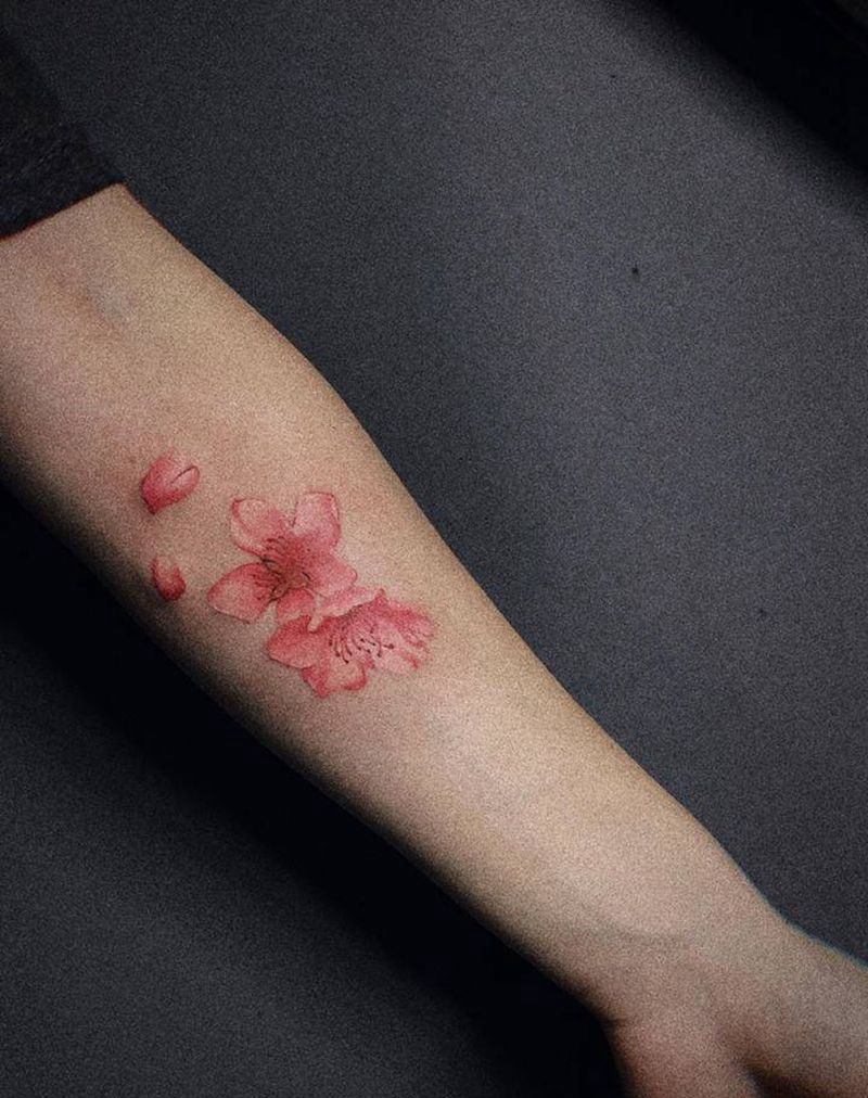 樱花纹身图片_手臂手部水彩纹身图案