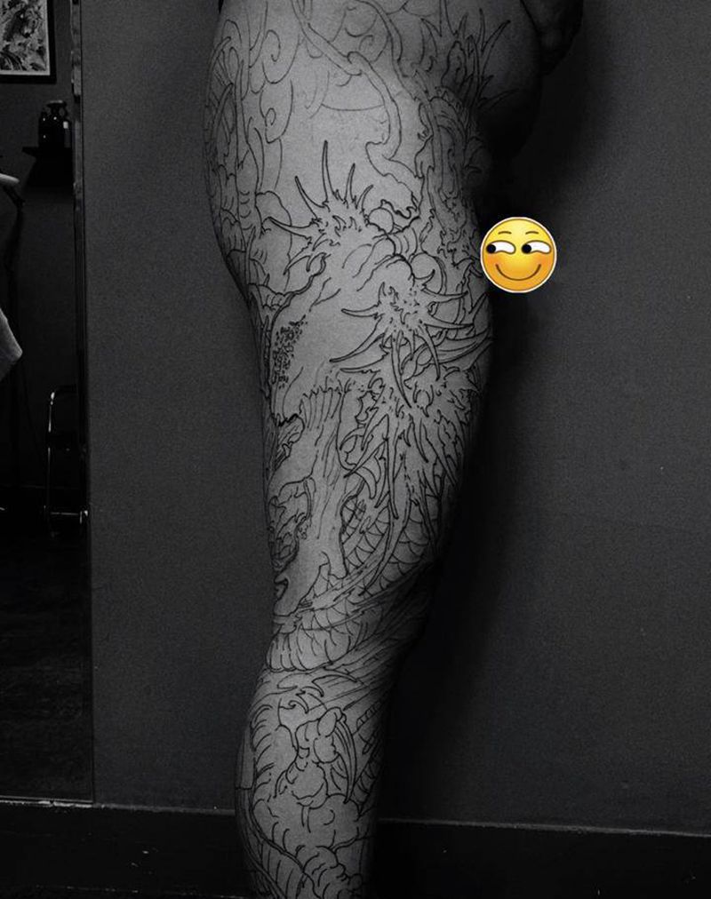 花腿初线纹身图片_腿部新传统纹身图案