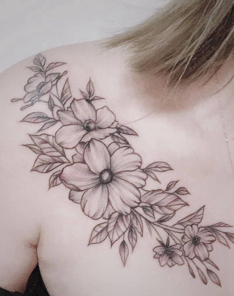 素花纹身图片_胸部手臂点刺水彩纹身图案