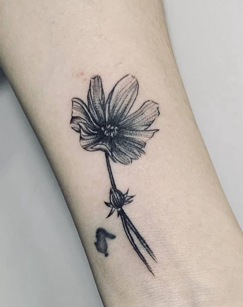 小清晰花纹身图片_手臂脚部新传统点刺纹身图案