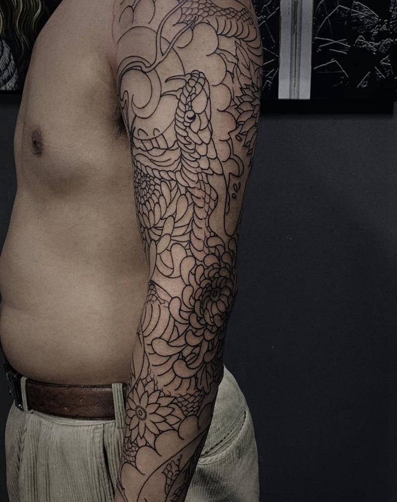 蛇花臂纹身图片_手臂手部老传统纹身图案