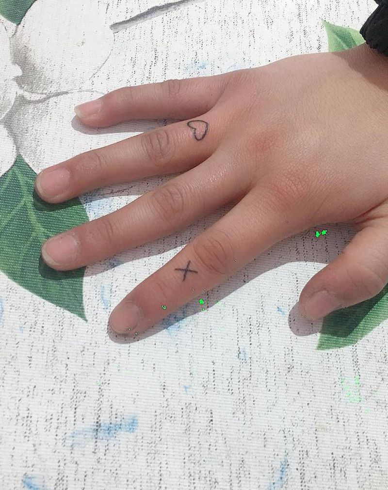 小清新纹身图片_肩部新传统纹身图案