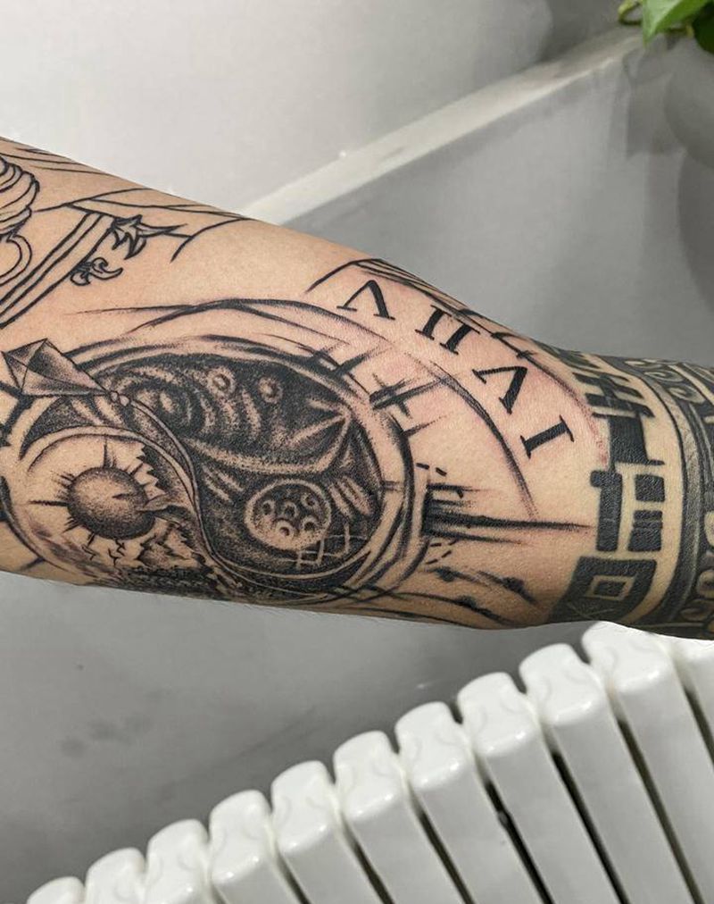 小欧美纹身图片_手部手臂欧美写实点刺纹身图案