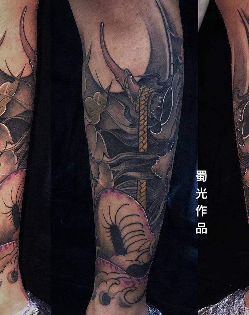 般若纹身图片_腿部纹身图案