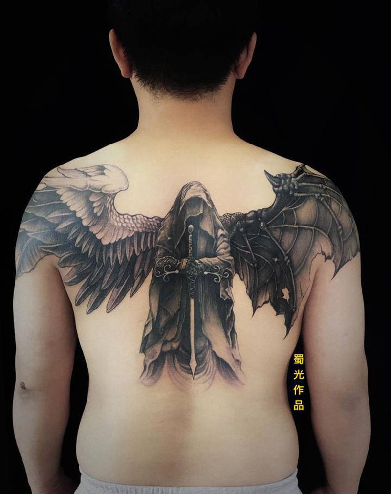 正义之师纹身图片_背部纹身图案