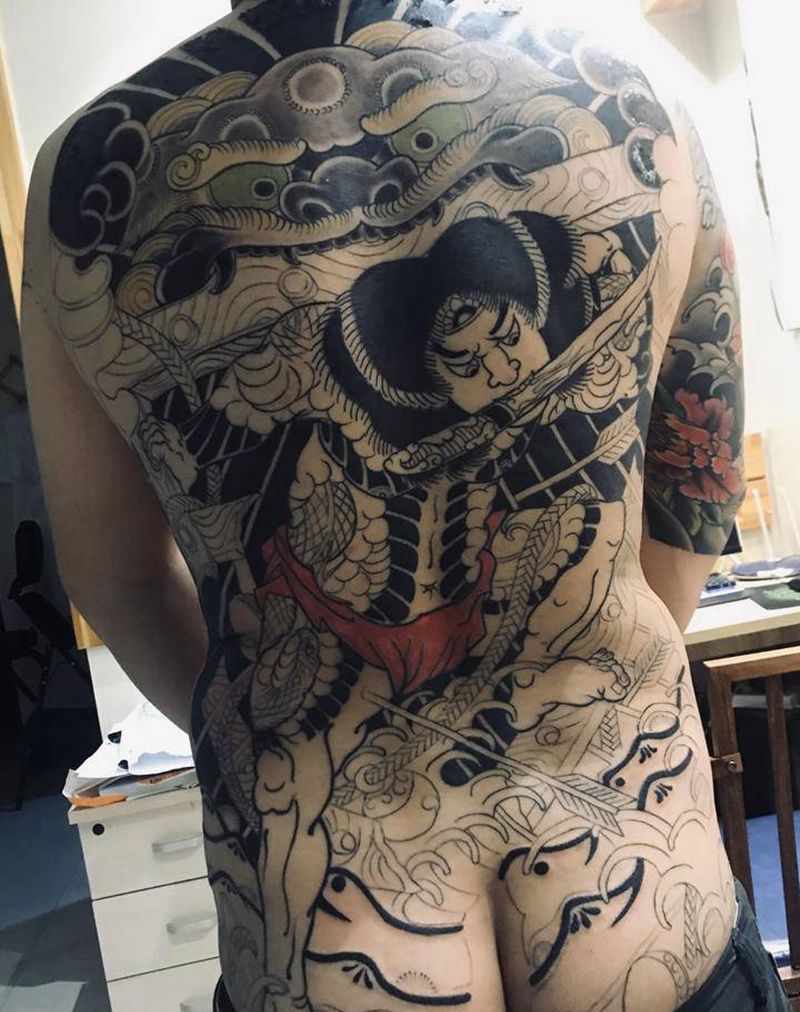 张顺破水门纹身图片_腿部背部老传统纹身图案