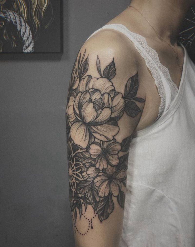 素花梵花纹身图片_肩部手臂点刺几何纹身图案