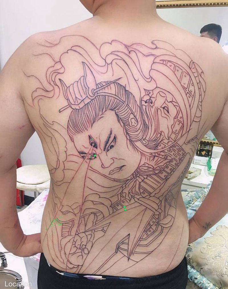 二郎真君纹身图片_背部新传统纹身图案