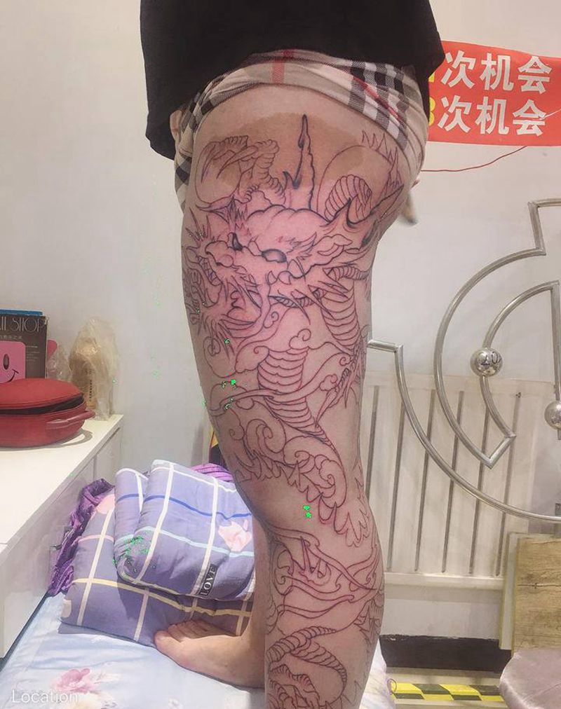花腿龙纹身图片_腿部臀部新传统纹身图案