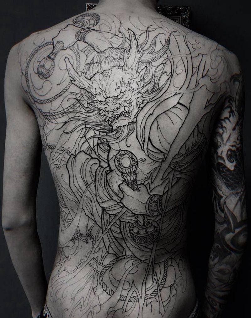 满背雷神纹身图片_背部新传统纹身图案