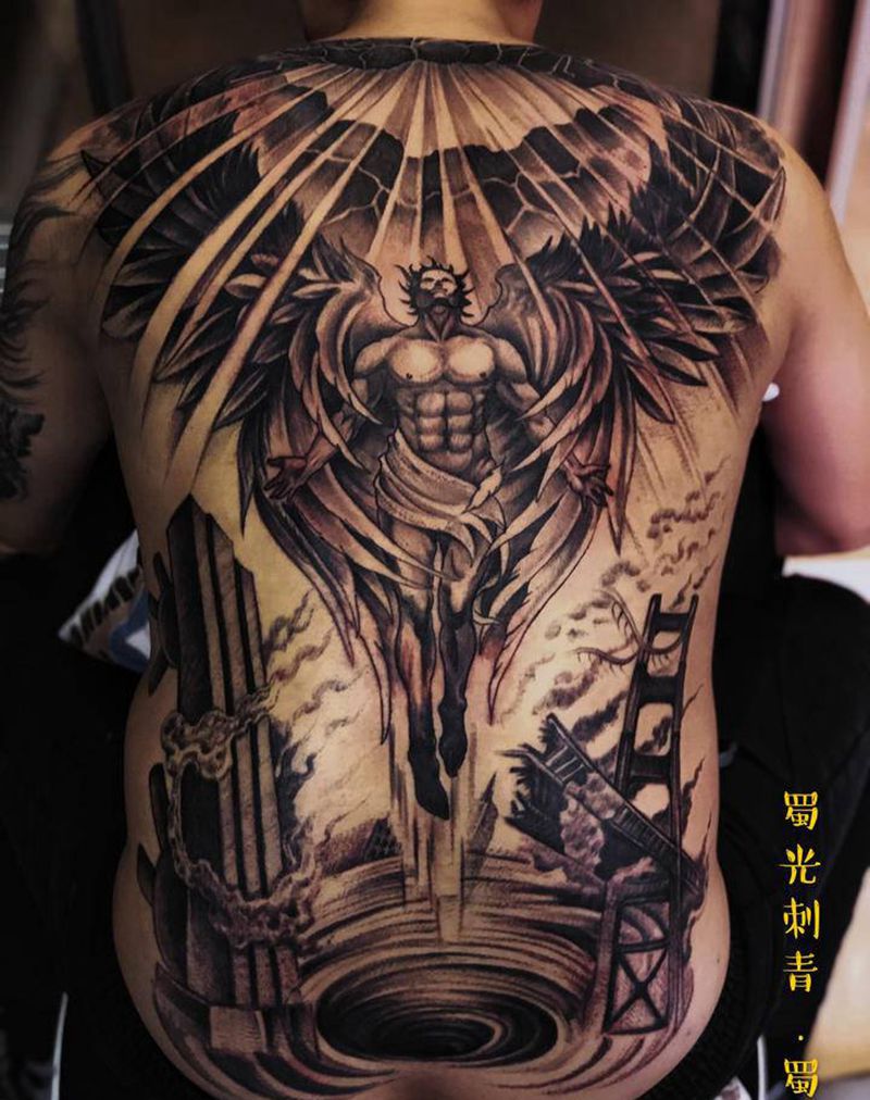 方天纹身图片_背部纹身图案