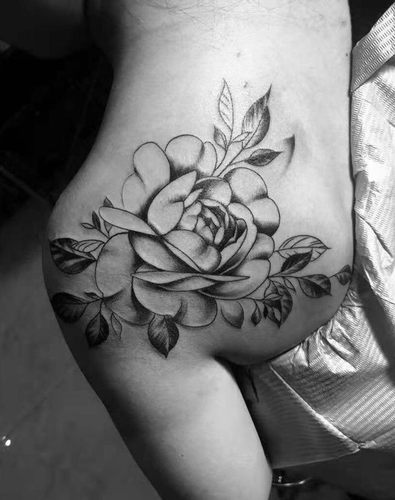 素花纹身图片_肩部纹身图案