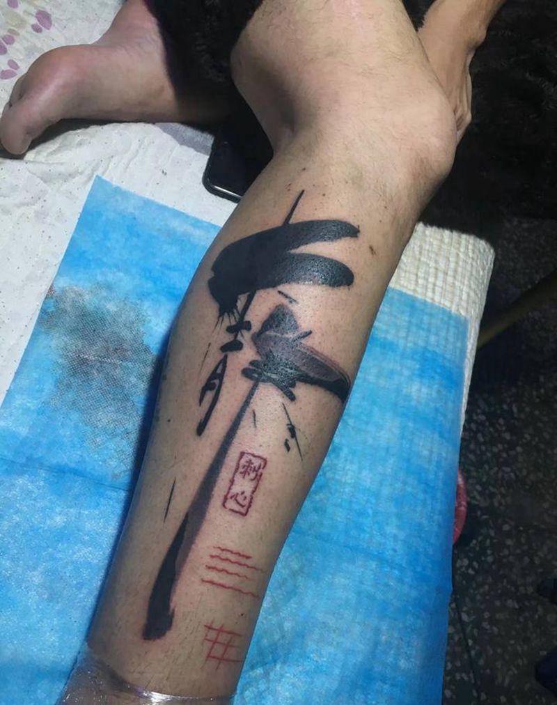 静纹身图片_腿部纹身图案