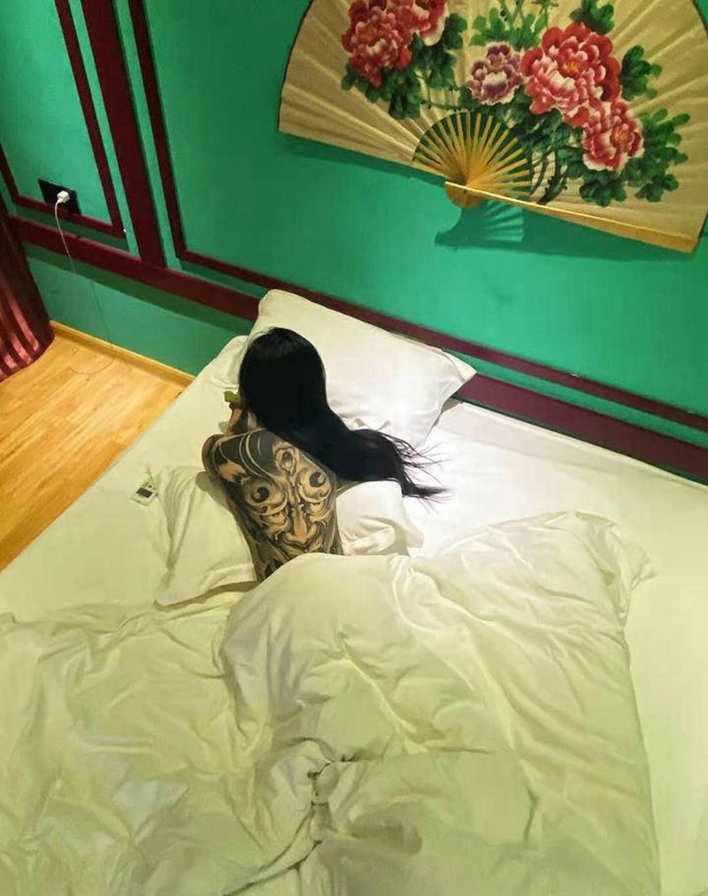 反馈照。纹身图片_背部纹身图案