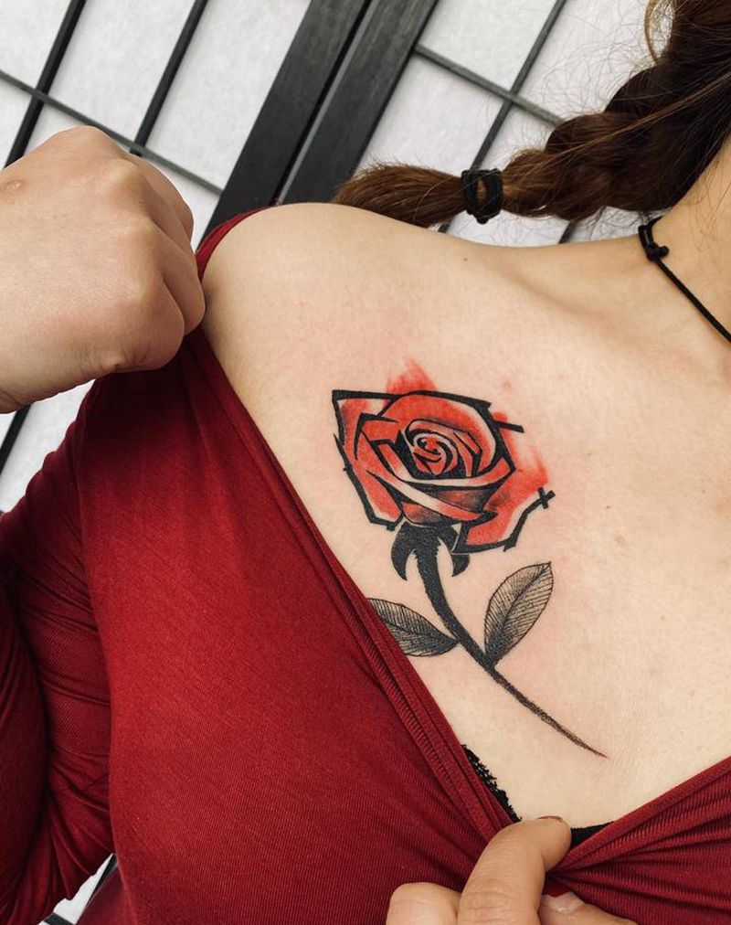 锁骨玫瑰花纹身图片_颈部胸部水墨水彩花纹身图案