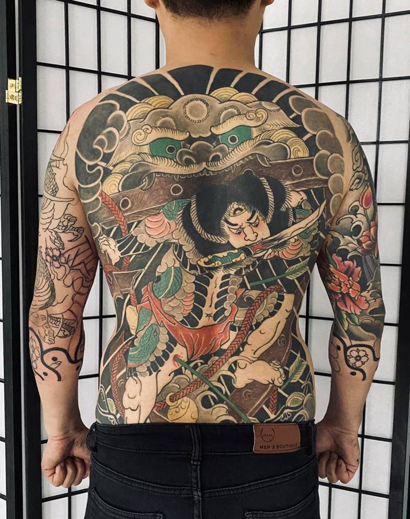 接七分袖纹身图片_背部手臂老传统纹身图案