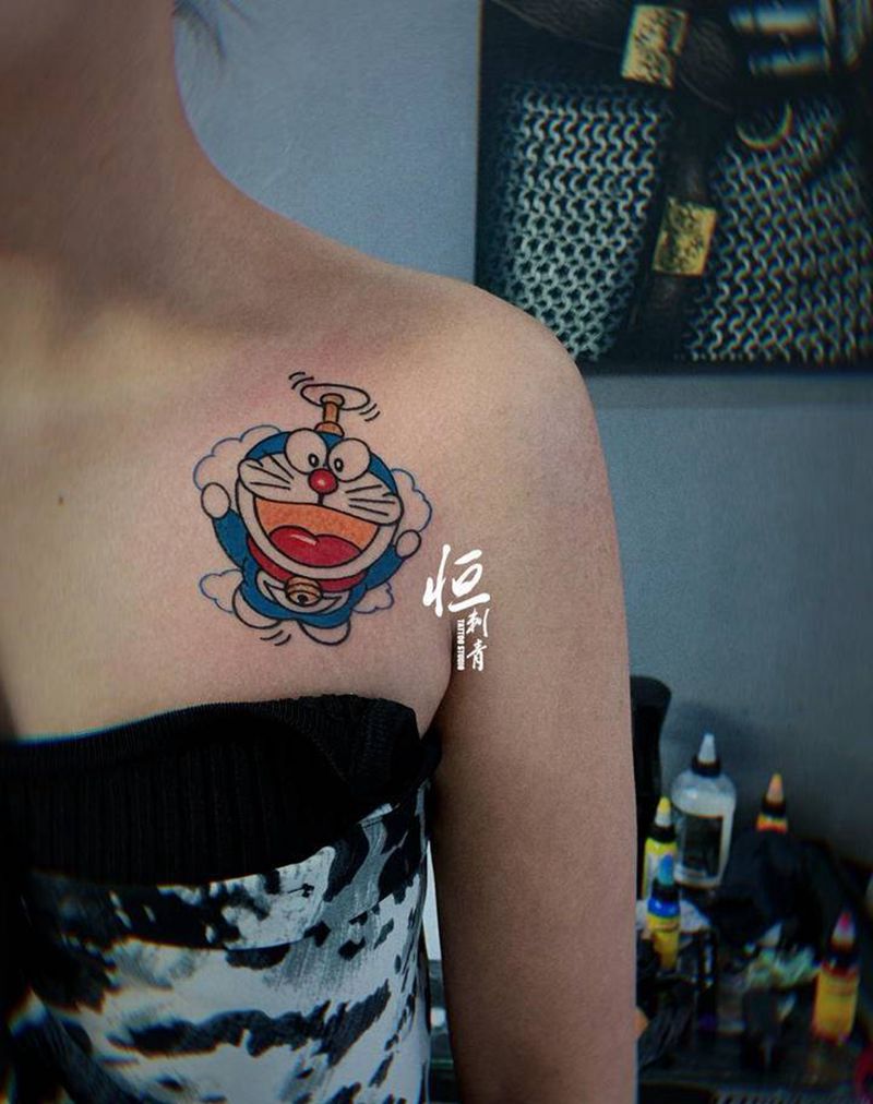 机器猫纹身图片_胸部肩部New School纹身图案