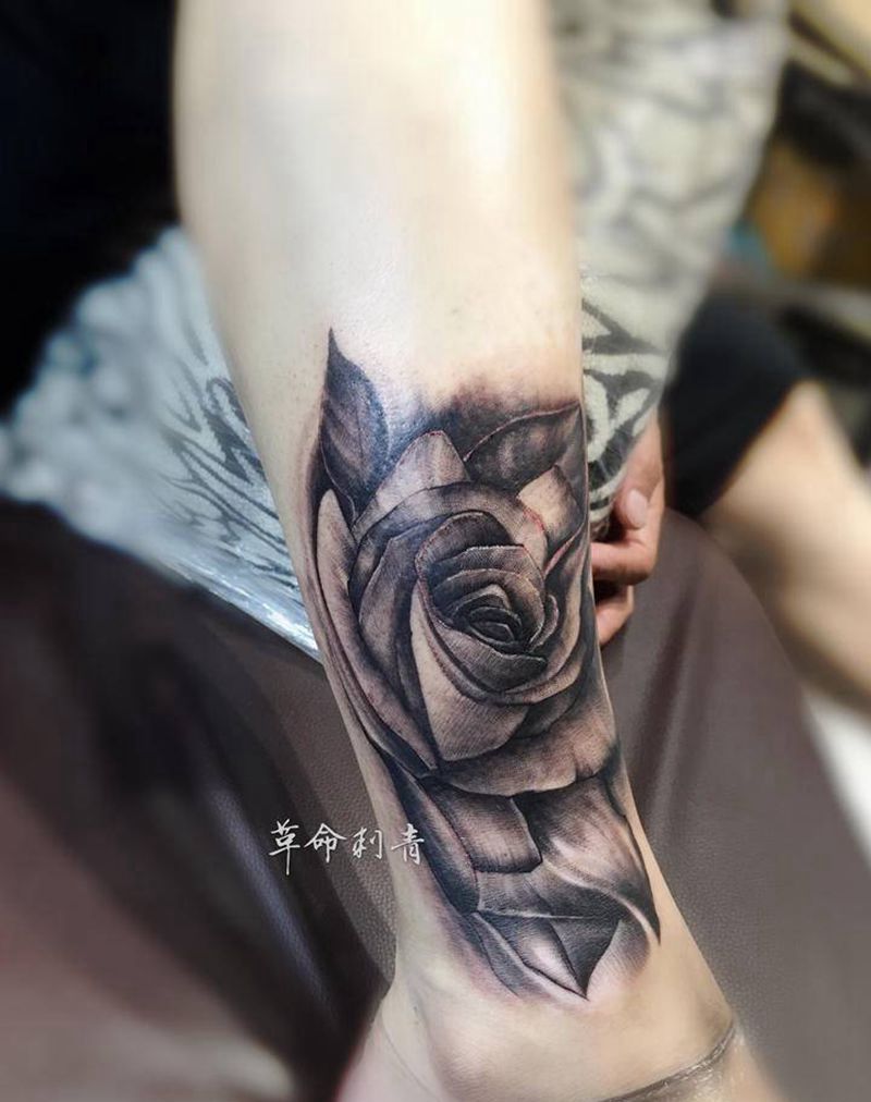 遮盖      下半部分玫瑰纹身图片_腿部欧美写实纹身图案