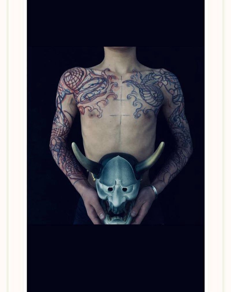 双蛇花絮纹身图片_手臂手部新传统老传统纹身图案