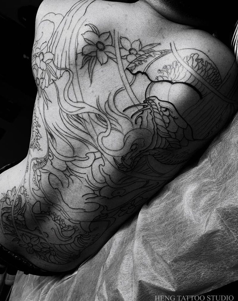 般若蛇线条部分纹身图片_背部新传统纹身图案