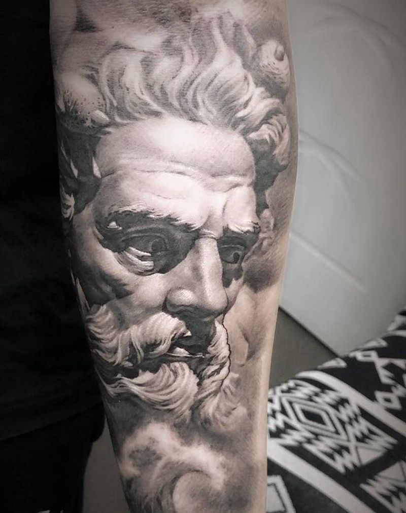 海神波塞冬纹身图片_手臂欧美写实纹身图案