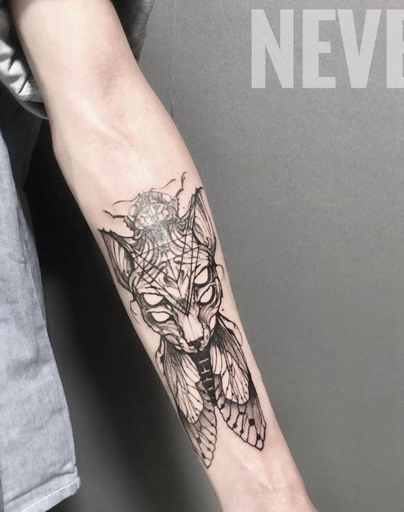 暗黑猫纹身图片_手臂欧美写实点刺纹身图案